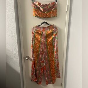 House Of Harlow 1960 Silky Two Piece Floral Size L